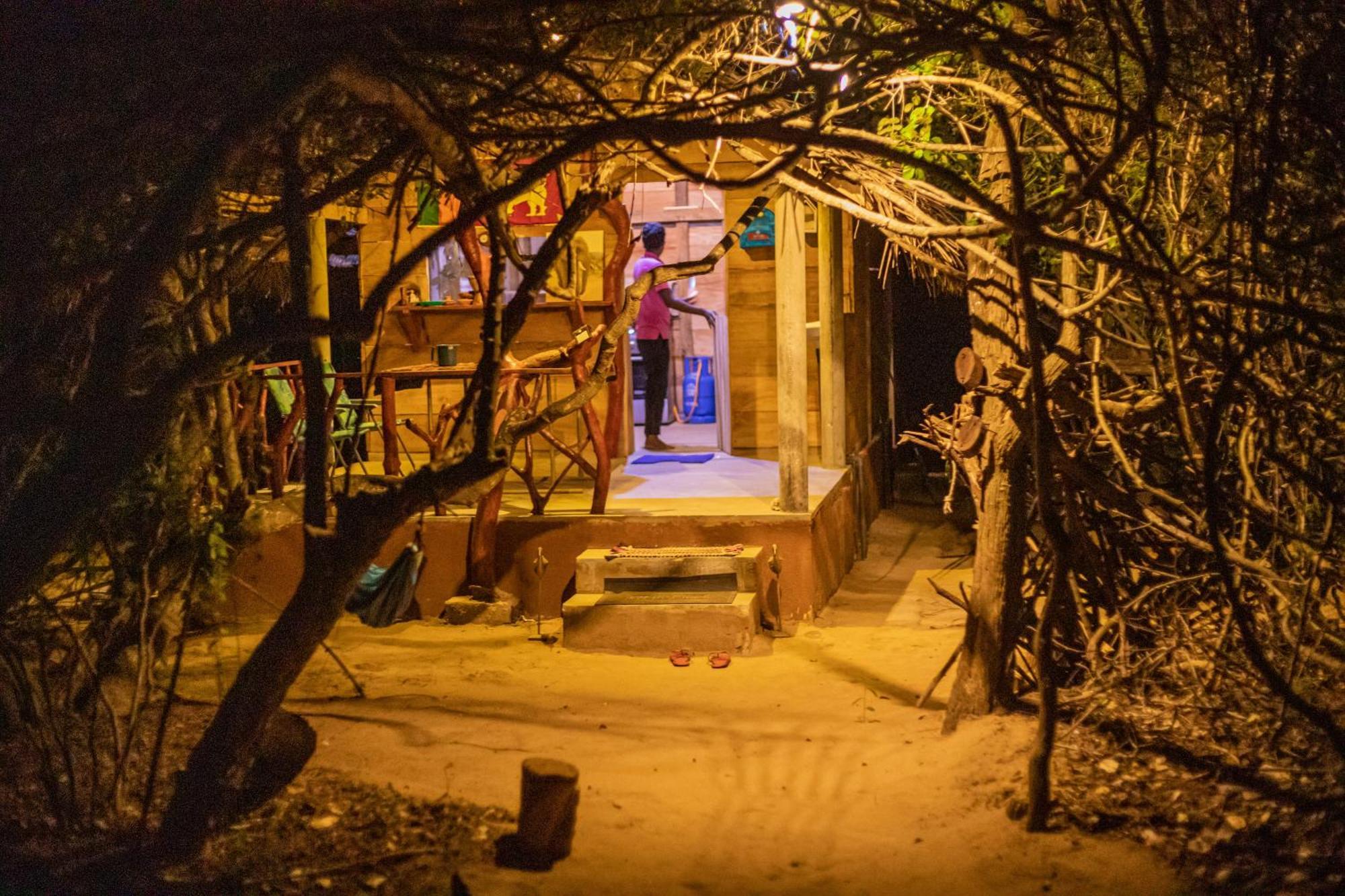Yala Podi Hoona Bush Camp Hotel Exterior foto