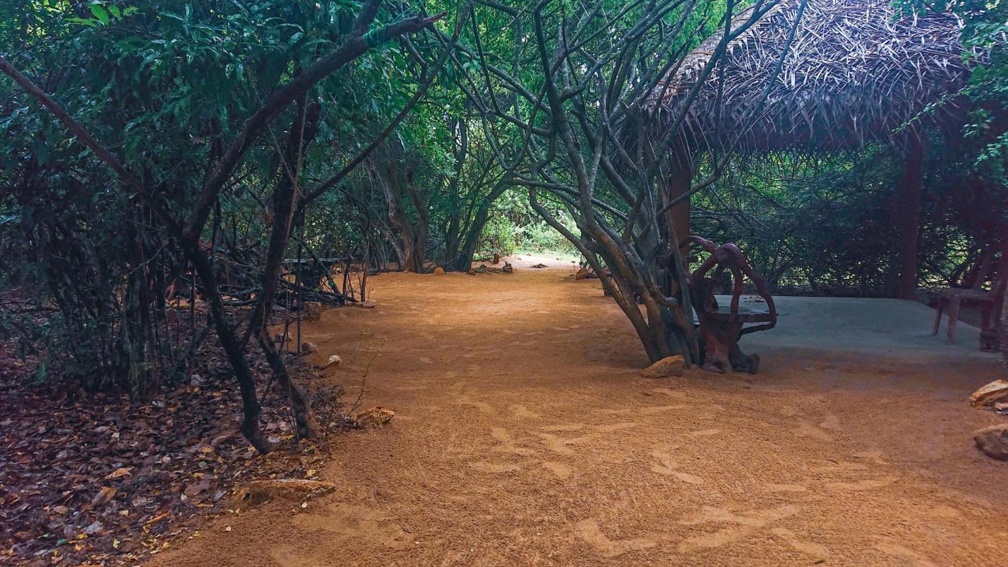 Yala Podi Hoona Bush Camp Hotel Exterior foto